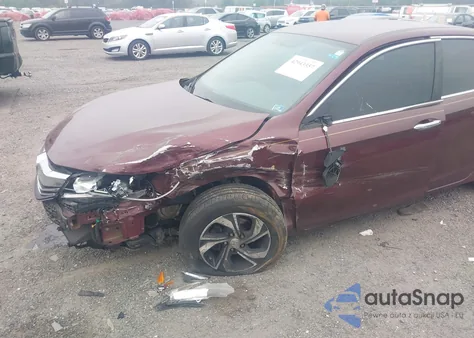 2016 Honda Accord Lx z USA, uszkodzony, nr VIN 1HGCR2F30GA144895